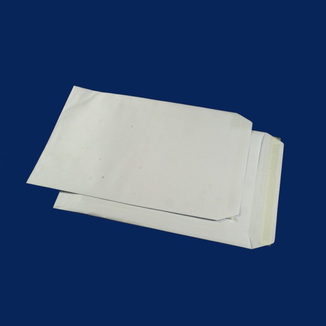 Koperta C3 biała samoprzylepny pasek karton zestaw 250 sztuk | eazbiuro.pl | Działaj śmiało!